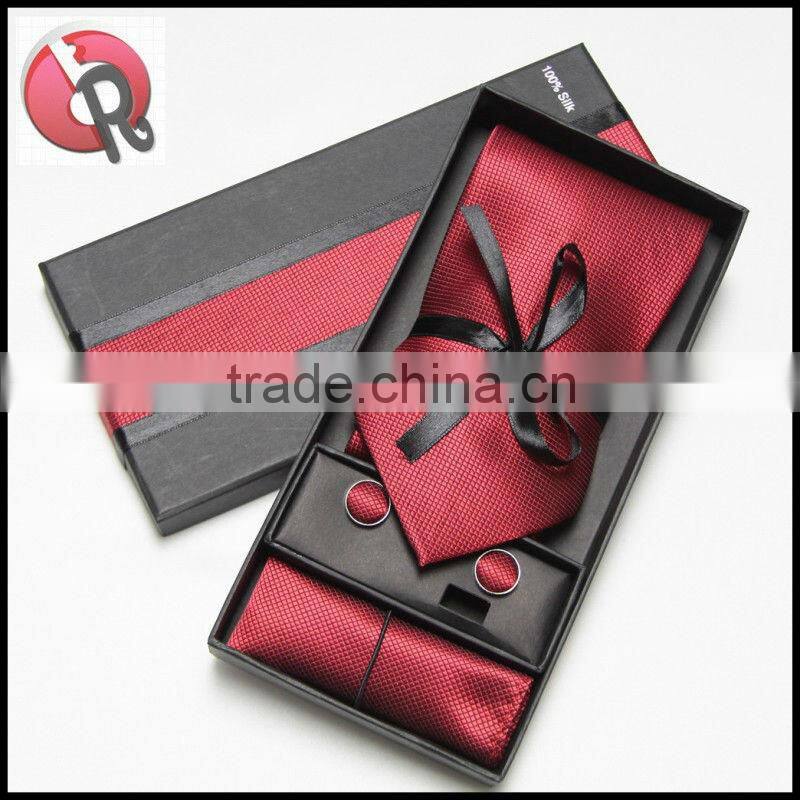 woven border tie