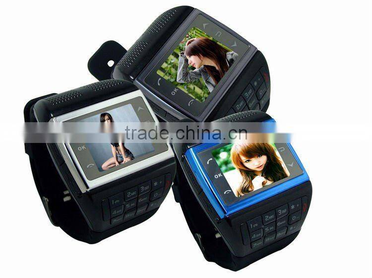 V6 watch mobile phone1.33 inch 260K color TFT touch screen1.3 Mega pixel camera