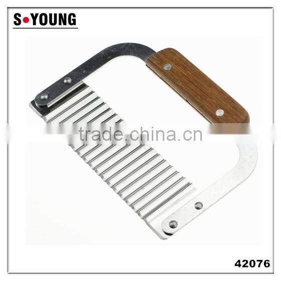 42076 Dough Sheeter Cutter Pastry/Flour cutter with wooden handle