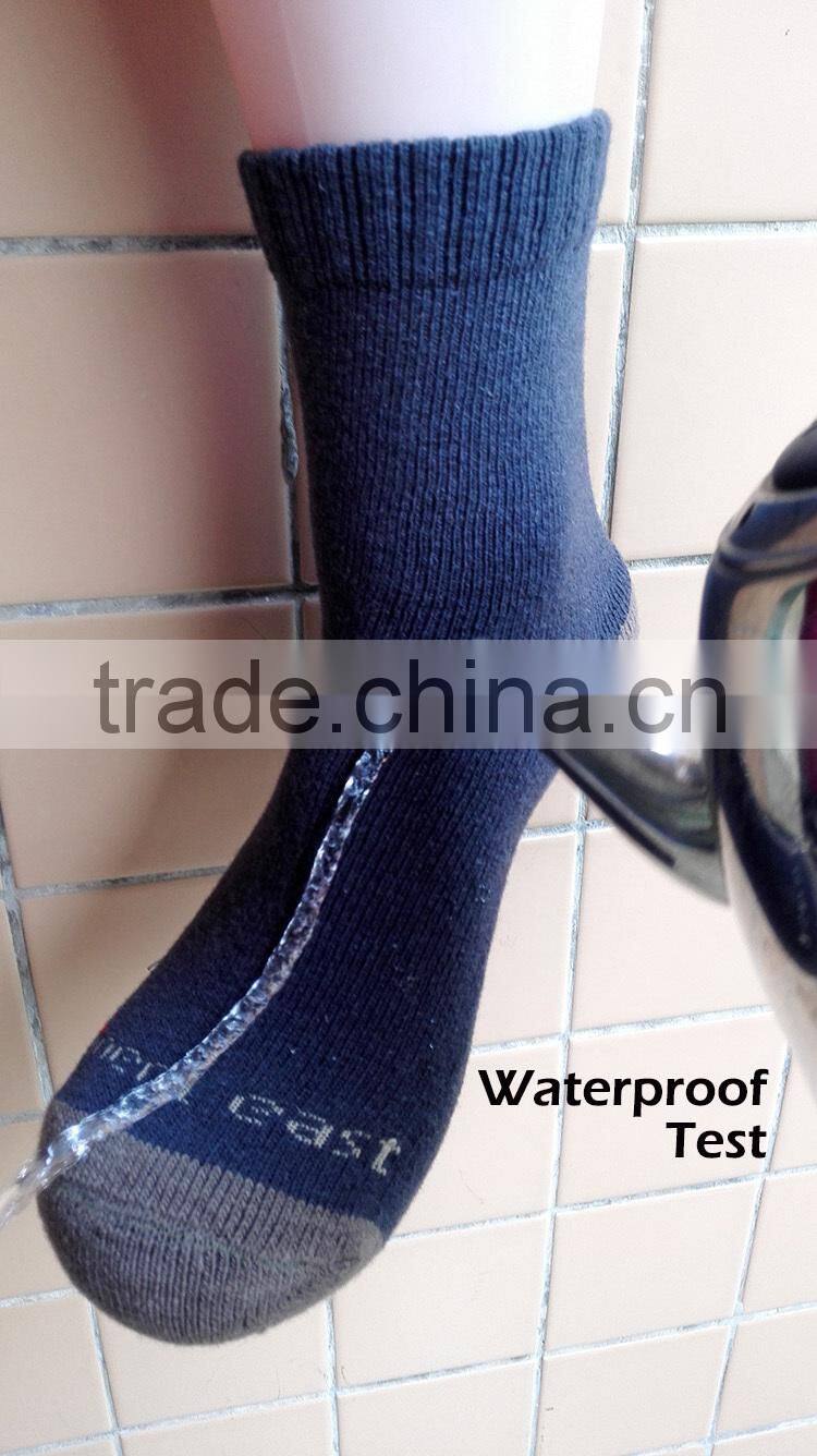 unisex waterproof wool socks for regular use