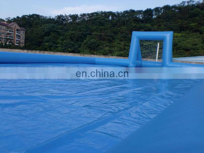 Airtight inflatable water football pitch