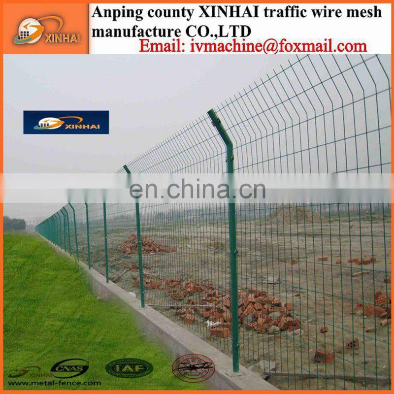 China factory supply steel wire mesh gate design