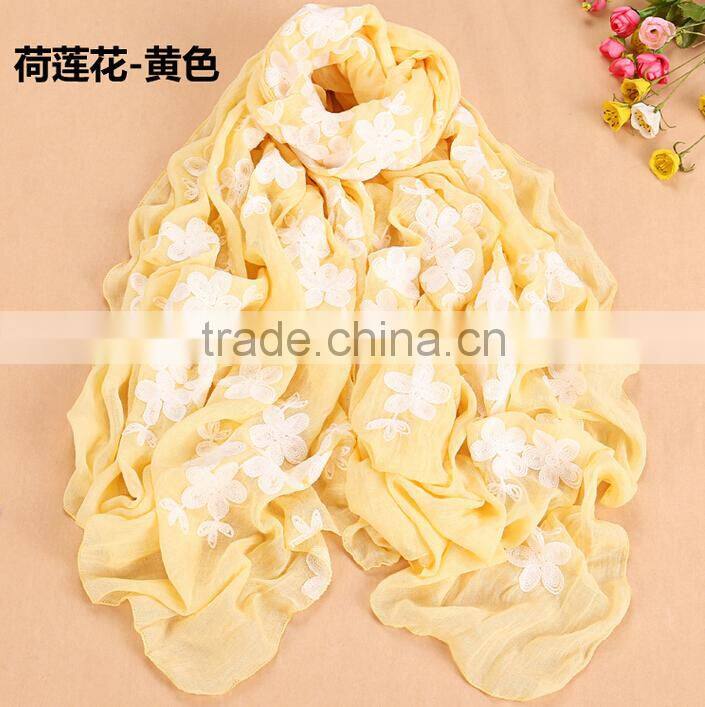 Hot Selling Korea Popular Elegant Flower Embroidery Cotton Pashmina Scarf