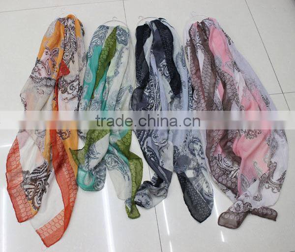 2015 new coming fashion promotional floral lady OEM scarf