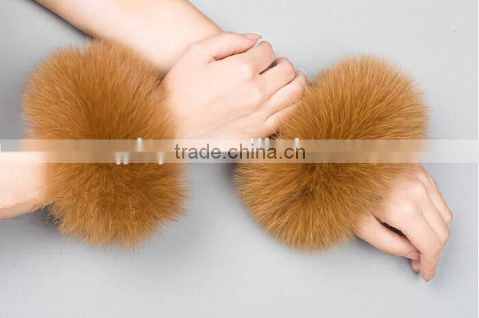 Fashion Accessory Genuine Silver Fox Fur Cuff / Real Fox Fur For Decorate