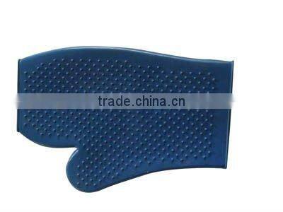 rubber glove mitt