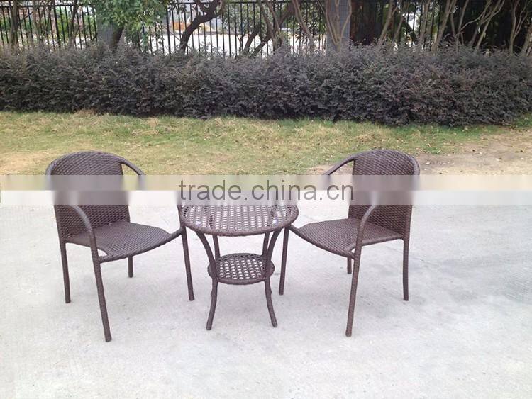 3 pcs Outdoor Garden Coffee Table And Folding Chair