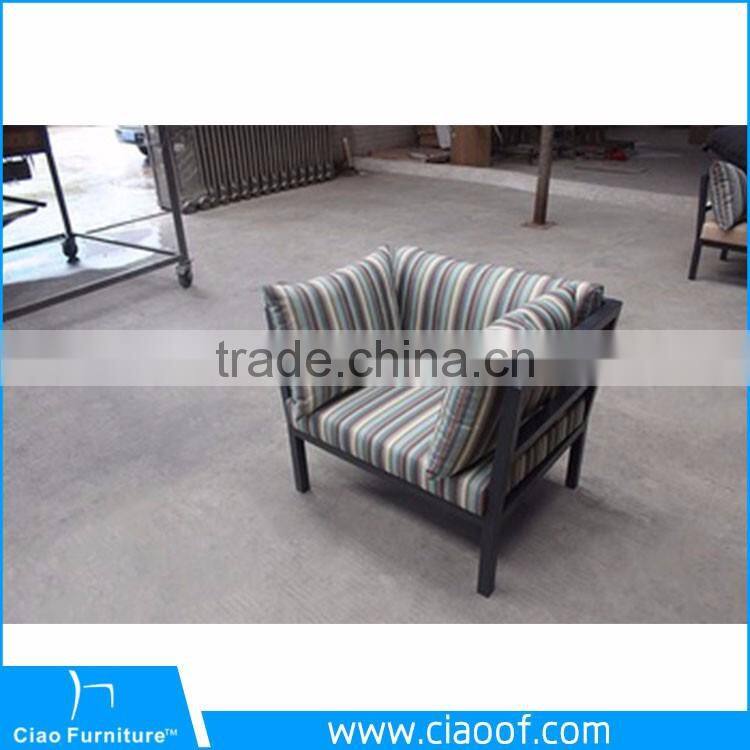 Exposed Tube Powder Coating Frame 3 Seater Sofa