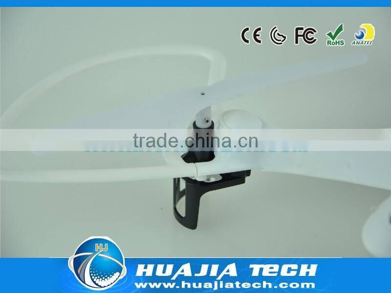 Four aircraft 2.4G six-axis gyroscope LCD controller with camera gyro