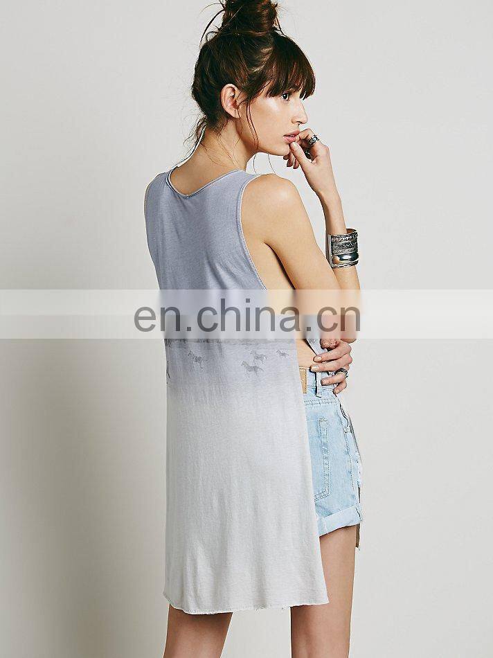 Round neck ladies print sleeveless t shirt, double slit tops