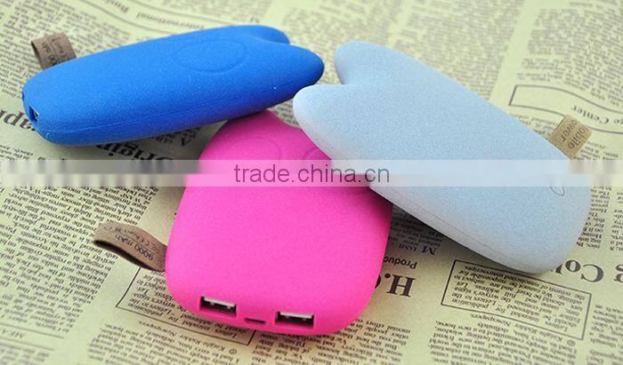 Promotion gif power bank 7800mah battery charger for iphone