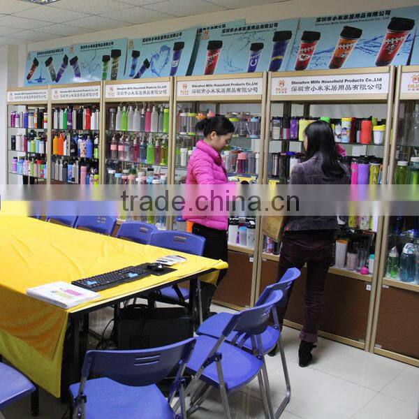 Double wall pink vacuum flask for kids with inner cap straw and carabiner vacuum flask