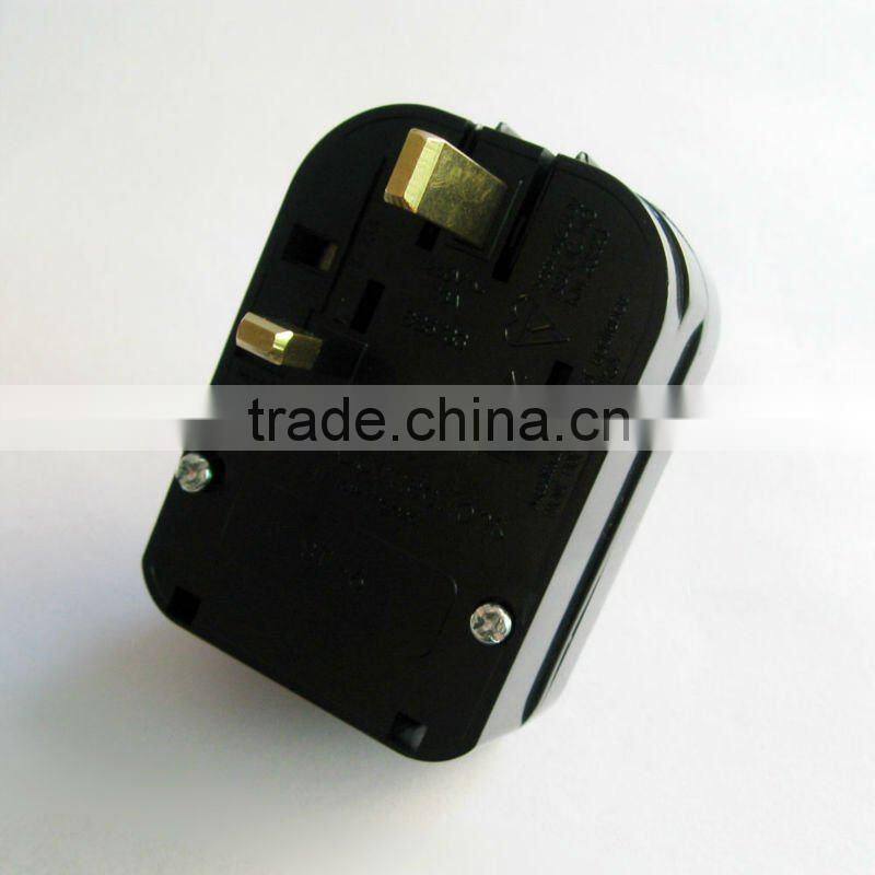 125V universal multi plug adapter in Australia market