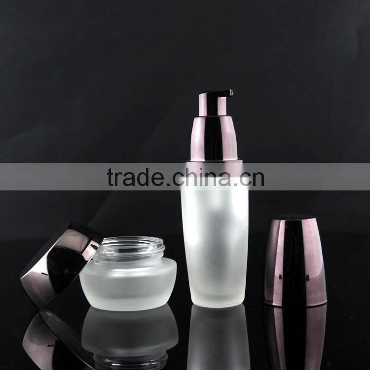 good quality cosmetic set cosmetic glass bottle cosmetic jar