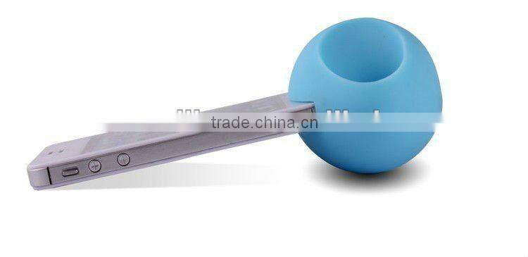 crazy sell silicone music egg mini speaker for iphone 4/4s