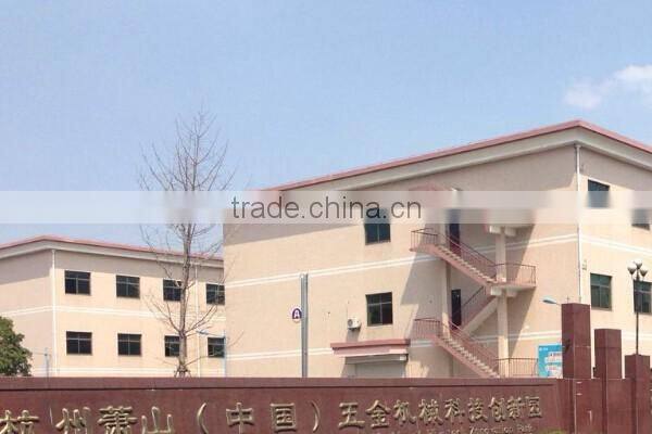 Cheap price low cost kraft paper bag flexo red printed with twisted patch handle