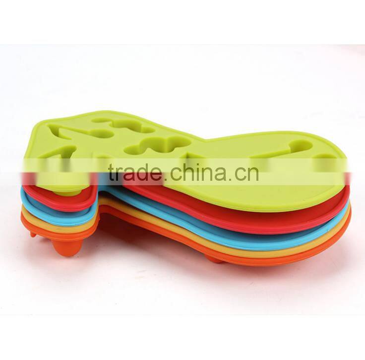 Music note shaped mini silicone ice cube tray