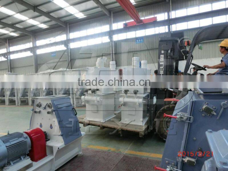 Automatic chicken feed machine