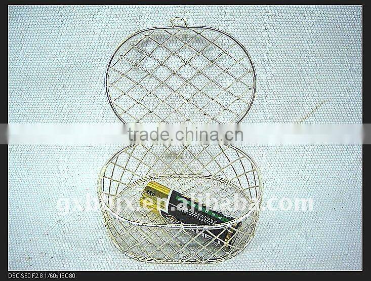 Silver iron wire storage box with lid