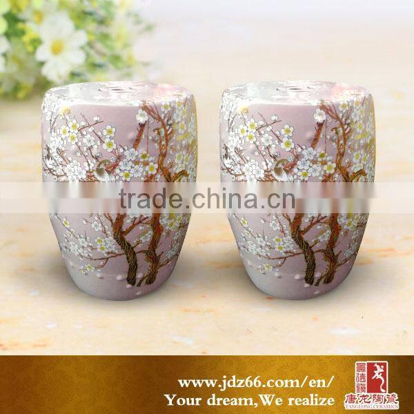 Comfortable round Chinese stool porcelain