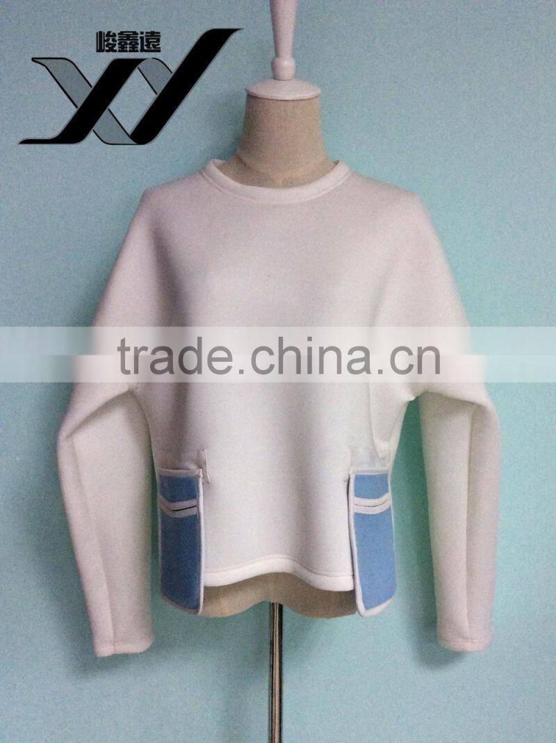 Cheap plain white long sleeve oversized pocket women scuba pullover windcheater round neck hoodie manufacturer