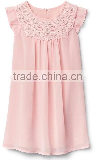 2017 OEM services fashion Custom Clothing Child smocked dress Lace neckline flutter dress
