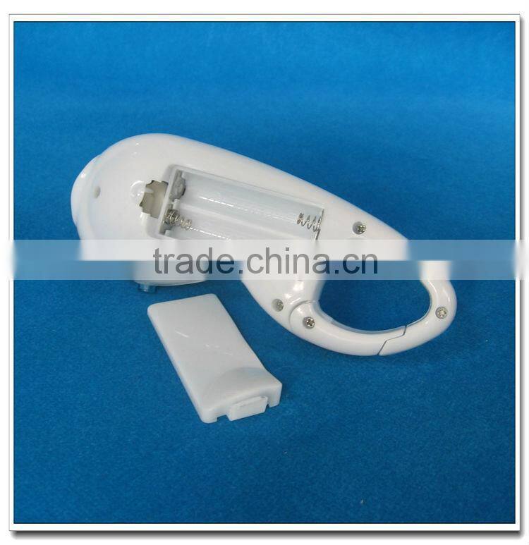 China product plastic mini electric fan with carabiner