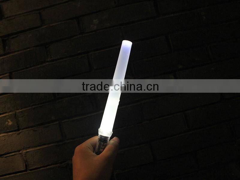 2 Brightness Mode Light/Strobe/OFF 1 LED Plastic Flashlight
