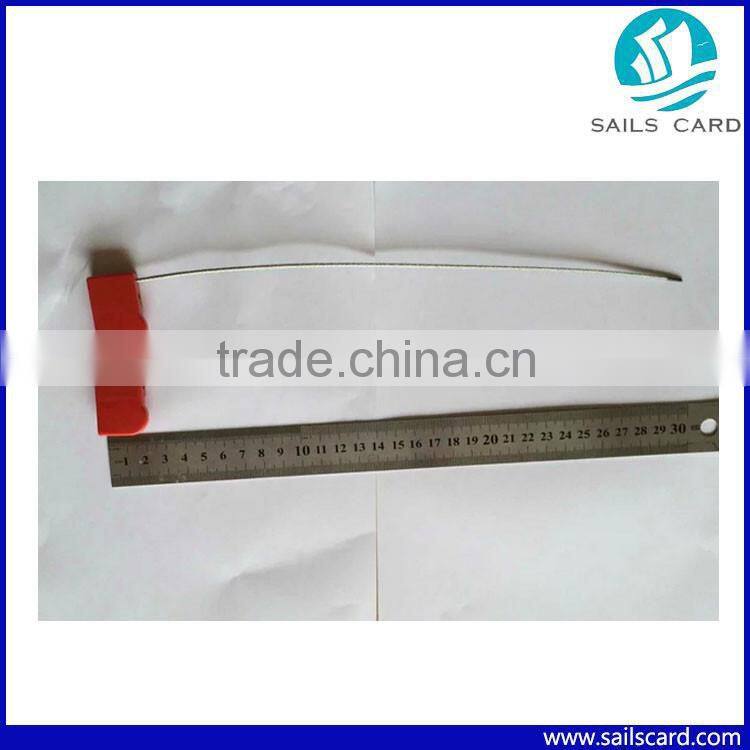Electronic RFID seal tag with chip for freight tracking
