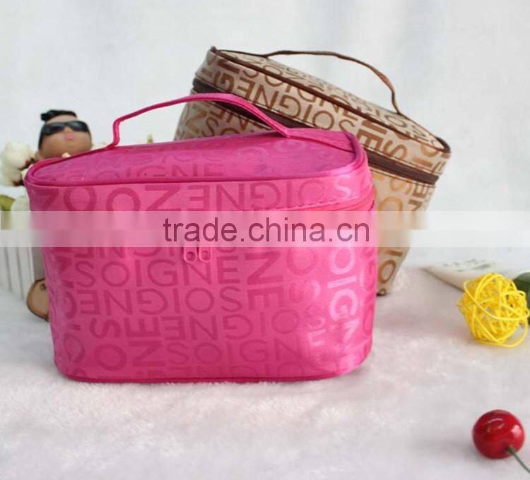 High Capacity & Multifunction cosmetic bag