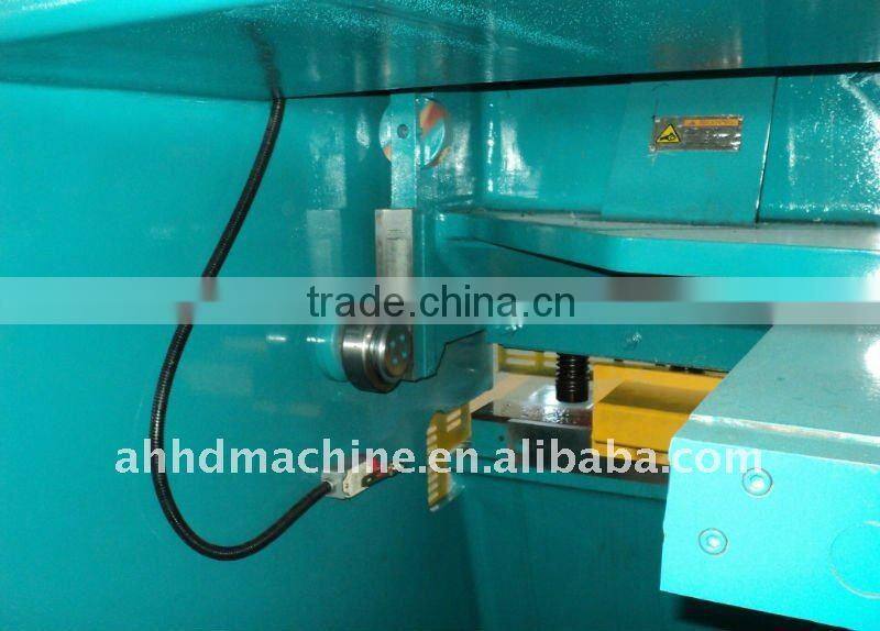 QC12Y CNC hydraulic swing beam shears