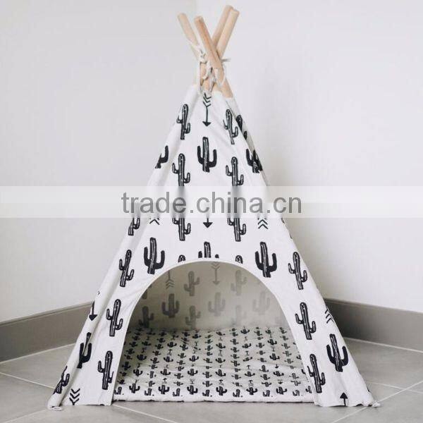 Wholesale OEM customized canvas chevron style pet play room dog teepee