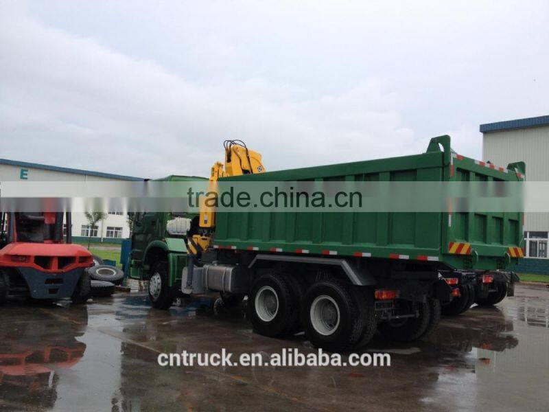 Mounted crane loading 30T Sinotruk Cargo truck with mounted crane