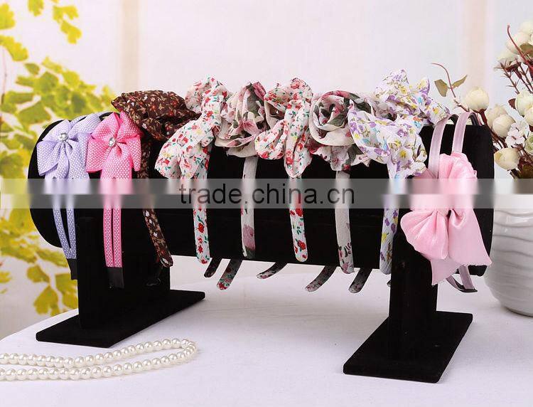 velet cloth jewelry display