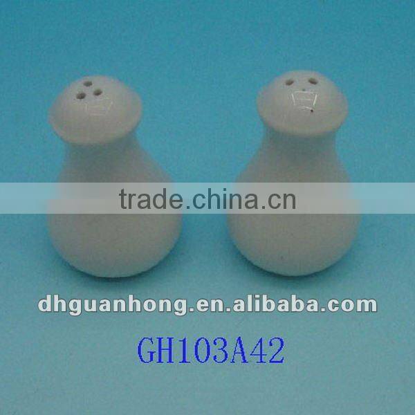 2012 hot sale salt and pepper shaker set