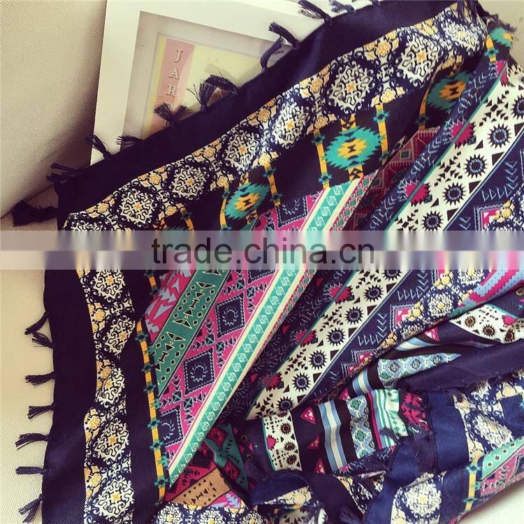 Fashion Retro Printed Pattern with Tassels Women Square Pashmina Encryption Twill Cotton Scarf