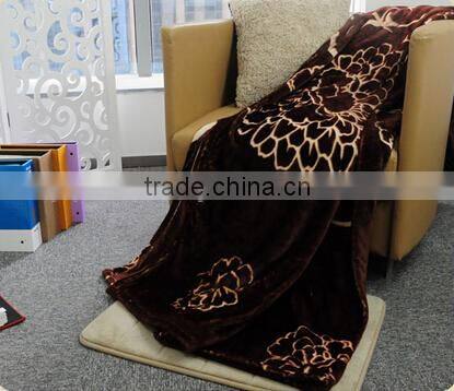 High Quality Flannel With Carving Blanket /Back Print Blanket/150D/288F Dyed Plain Style