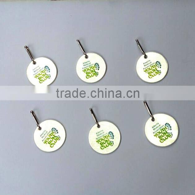 round plastic light reflector