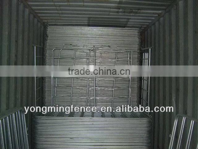 Metal crowd control barrier holder