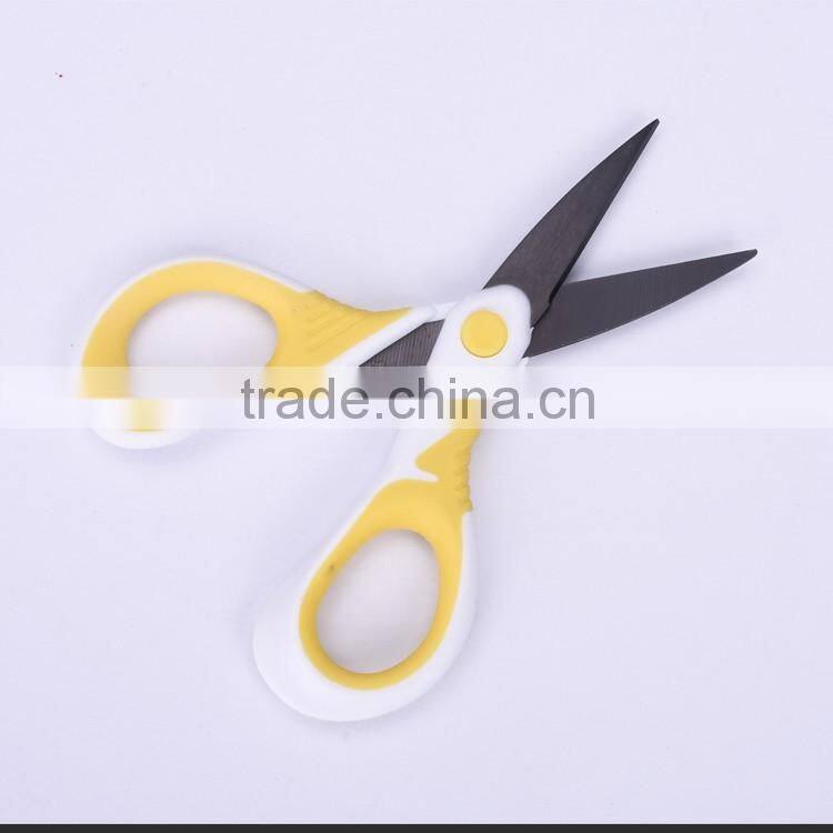 SH13015WY-T-2016 New design professional 5"coated black titanium blade houeshold scissors with soft touch handle