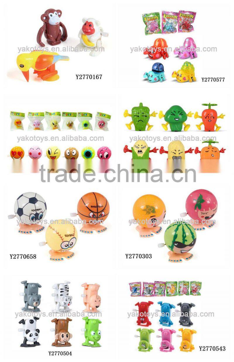 FUNNY WIND UP HANDSTAND ANIMAL CANDY TOY Y2770504