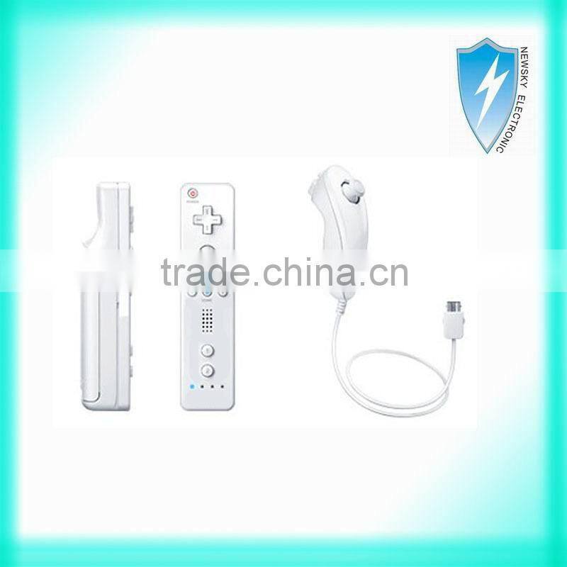 Remote plus and nunchuk for wii remote controller