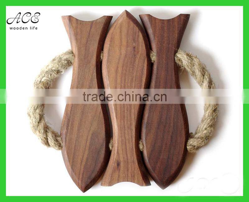 Fish shape wooden coasters