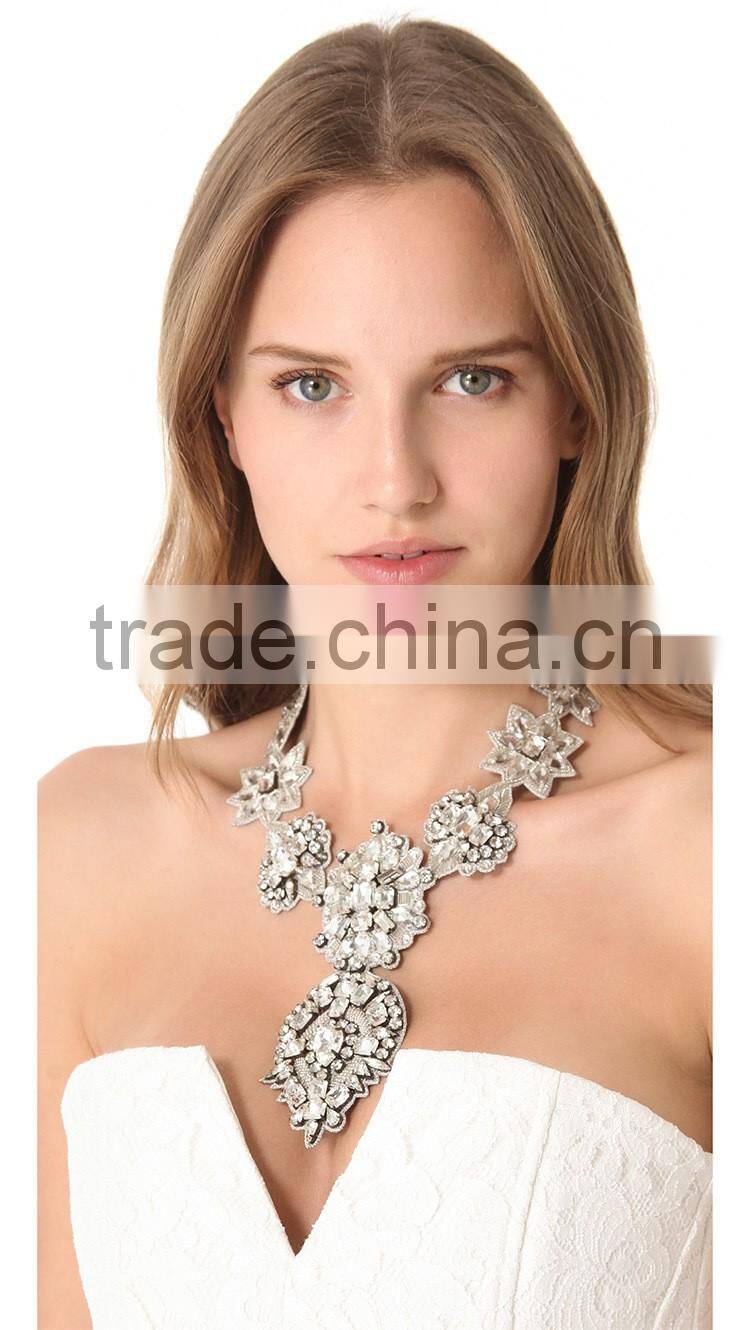 Latest Design Flower Shape China Factory Wholesale crysal diamond stone Jewelry Pearl Necklace