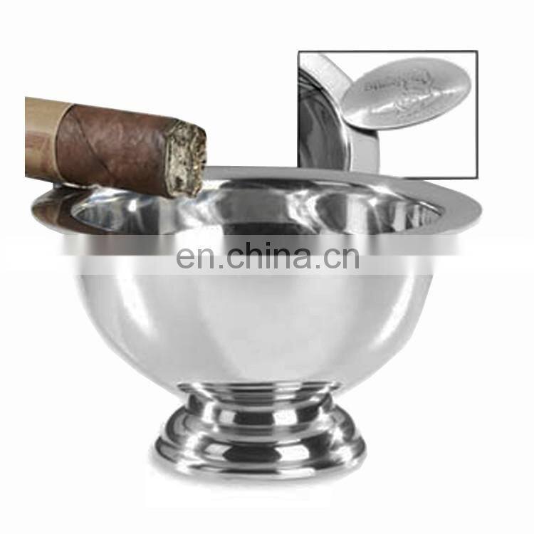 Hot sale turtle shape crystal glass silicone ashtray