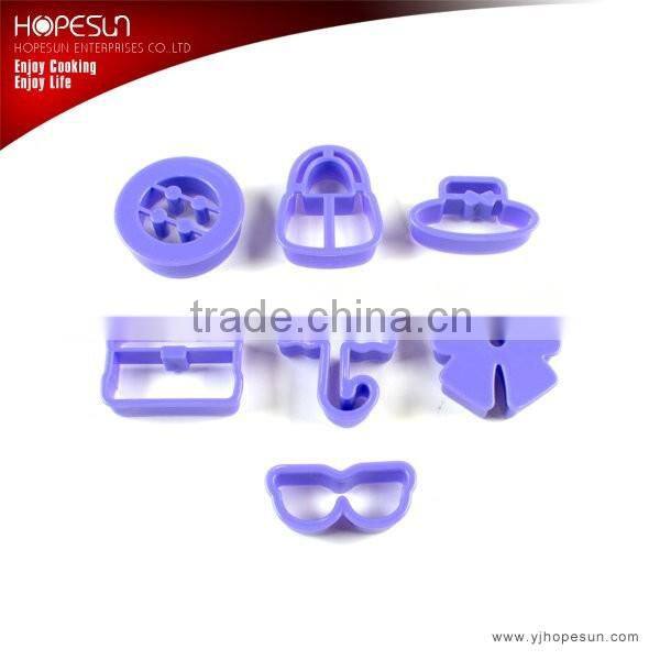 Newfangled colorful 6 pcs plastic cookie cutter set