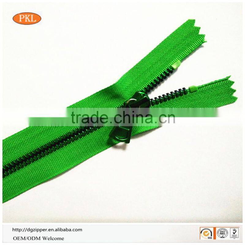 5# ykk quality plastic zipper