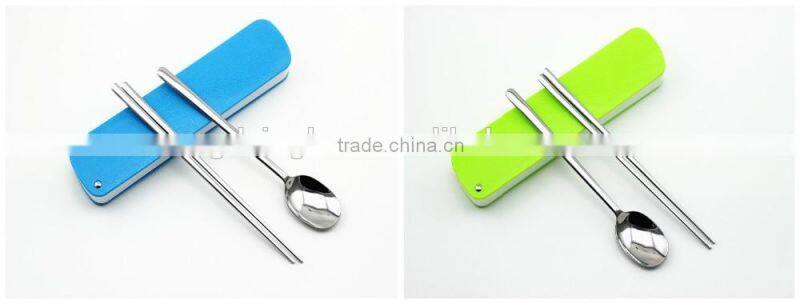Wholesale Korean Style Cutlery in Rotary Plastic Box for Promotion