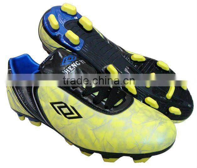 Fashion Outdoor Soccer Shoes