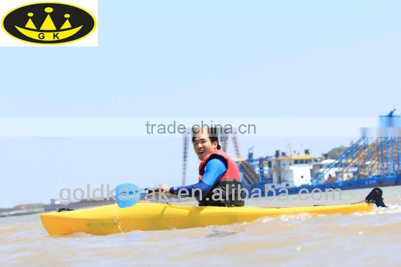 LLDPE one person sit in fishing kayak